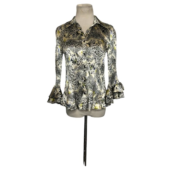 Essentials by Milano animal print pleated button blouse size Small - Picture 7 of 10